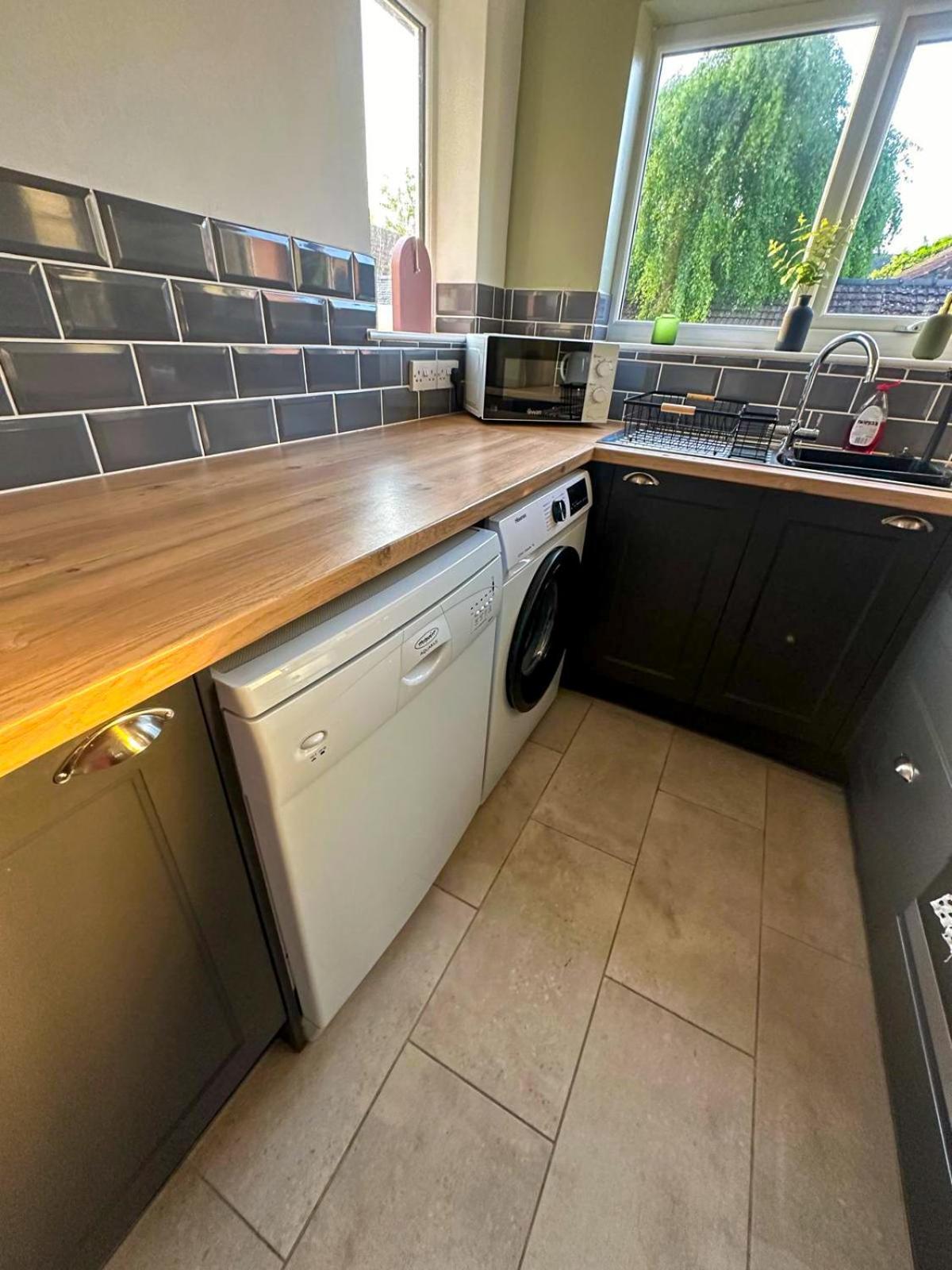 Cecil House - Stylish 2-Bed, Sleeps 5 Guests, Free Parking, Close To Cathedral, Bars & Restaurants 링컨 외부 사진